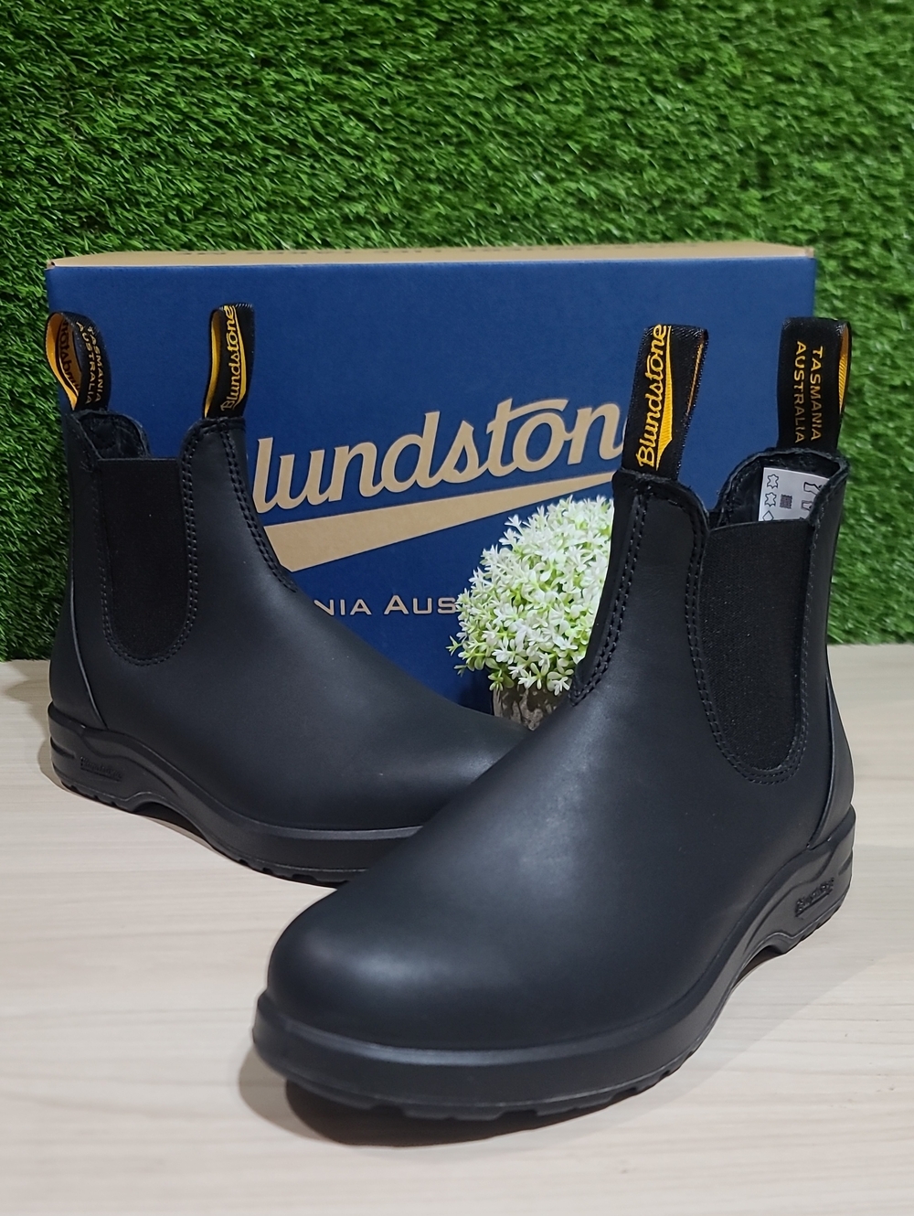 Blundstone 2058 All-Terrain Chelsea Boots - US Women's 7/AUS 4, Black NEW